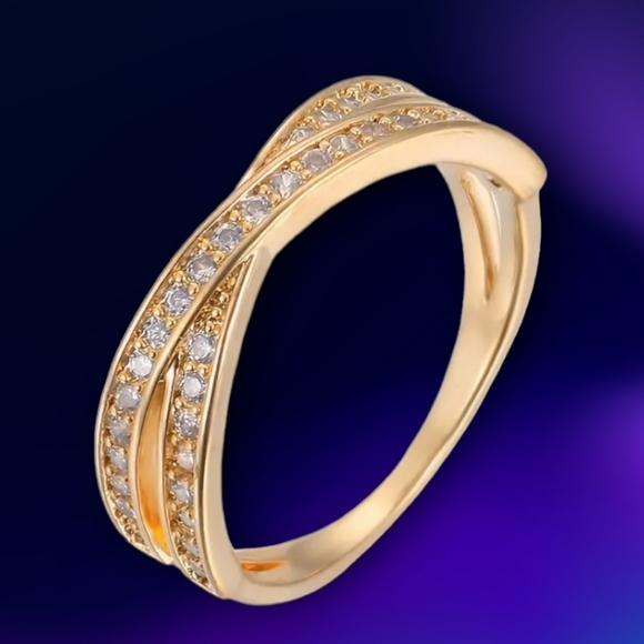 Stainless Steel Elegant Fashion Cross Zircon Ring For Women Charms Jewelry. - Picture 3 of 4